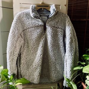 Sherpa pullover • Half Zip • Size Medium